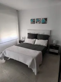 Apartamento na praia em Rincón de la Victoria. - Image 5