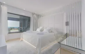 Luxury Villa Titanium with Pool - Image 2