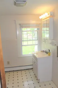 Cheerful three-bedroom Cottage - Image 2