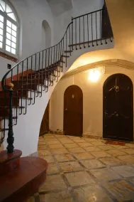 Superb sunny apartment \"feet in the water\" in the historic center - Image 3