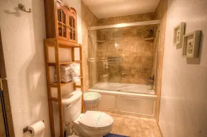 Lakescape condo - Image 4