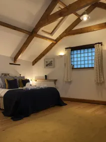 Appledore - Stables - A couples delight! One bed cottage with parking and wifi! - Image 5