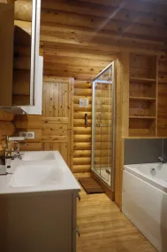 St Bernard - Superb family chalet - Image 4