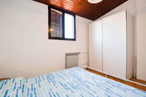 Holiday apartment in a quiet and sunny location - Image 5