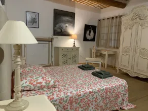 Au pied du Luberon,  Authentique Mas du XVIIIème s. en pierres avec piscine - Image 5