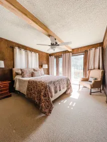 COME TRY US OUT! GREAT FISHING! BEST RIVER VIEW ON THE LITTLE RED RIVER! - Image 4