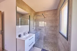 Villa with exceptional 4-star certified viewSPA and heated infinity pool - Image 2