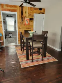 Clean, quiet and perfectly located in the city.  Near downtown. - Image 4