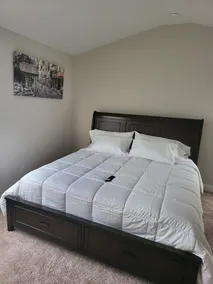 Cheerful home entire 3 bedroom with massage chair - Image 2