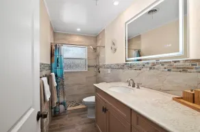 3 BR / 3 BA avec piscine privée et terrasse près des plages - Image 3