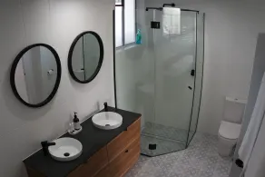 Luxe Unit with 160 degree ocean and beach views - Image 2