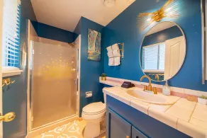 💥Spring Special💥Hot Tub ~2200 sq ft on 2 acres ~ 🃏Game Room ~ Close to Lake📍 - Image 4