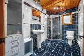 Sunset Chalet: Perfect Private Getaway! - Image 2
