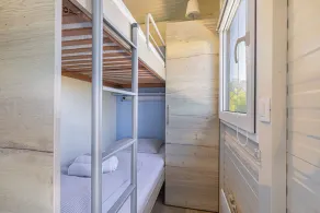 Rooftop Home With Whirlpool & Sauna - Happy Rentals - Image 5