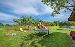 Smukt sommerhus med opvarmet swimmingpool, sommerkøkken, WiFi, grill - Image 3