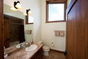 Luxury Condo by Main Plaza - Walk to Slopes - Deck with Amazing Views - Image 5