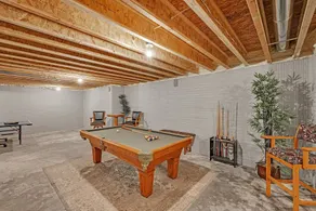 Lakeside Retreat With Hot Tub & Game Room 3 Bedroom Home - Image 3