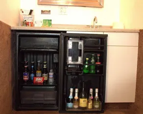 Tradewinds All Suite Hotel - Image 5