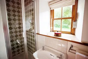 Gamekeeper's -  a cosy fire that sleeps 3 guests  in 1 bedroom - Image 3