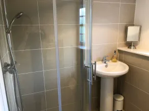 Smuk periode sommerhus med have i bevaringsby nær Elie - Image 3