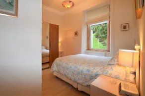 Kames View, shore front location, ground floor, wood burning fire, sleeps 4 - Image 4