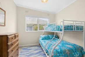 Bright & Airy & Close to Everything - Image 4