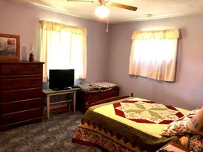 Workman's Wildlife Haven, Secluded country setting vacation cabin - Image 4