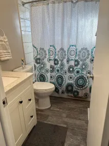 Newly Renovated 2 Bed 2 Bath Home - Image 3