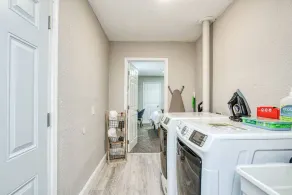 Fun City Haven Spacious Retreat in Fresno - Image 3
