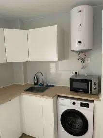 Renovated and newly furnished 3 bedroom apartment - Image 2