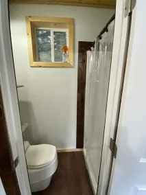 Cute & Cozy Tiny House in the Woods - Image 2