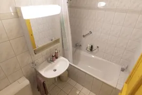 Chasa Grusaida: Charming, cosy 2-room flat with balcony near the golf course - Image 2