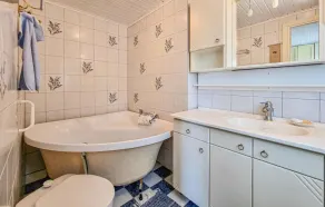 Belle maison de 3 chambres à Munkedal - Image 4