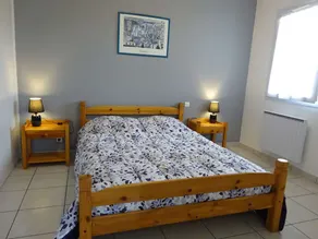 Semi-detached villa of 100m² for 8 people - Image 3