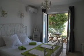 Villa Danica - studio apartment with direct sea view, 4 stars - Image 5