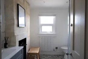 Garden apartment with balcony - Image 3