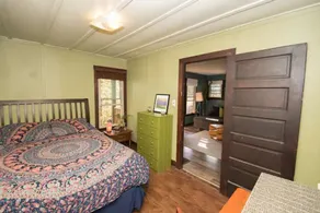 Private bungalow set in the forest - Image 5