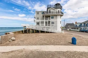 Rent entire exquisite former Inn & former Bed & Breakfast with 5 Beds & 6 Baths - Image 4