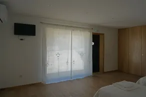 Eira House - Image 4