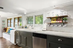 The Peach Bluff | Hot Tub | Gorgeous Bluff Views! - Image 2