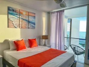 Luxury 4 Bedroom Oceanfront  Villa  - Image 3