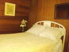 Fredelig, Rustik Retreat, 25ft af privat strand, 300 Acre Pond - Image 4
