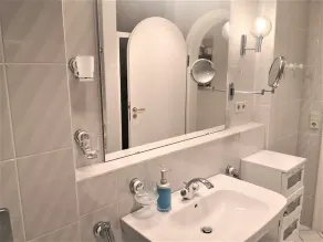 Exklusiv mit separatem Eingang in Detmold-Hiddesen - Image 4