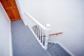 cosy ,spacious ,clean 3 bed house,10miuntes walk from town centre - Image 3