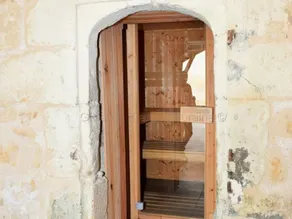 Élégante Demeure 17e avec Spa, Sauna et Authentique Cheminée, proche Châteaux de la Loire - Image 2