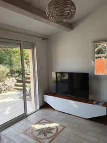 Appartement Indépendant Dans Maison de Caractère - Image 2
