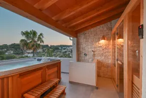 Fantastique villa avec vue sur la mer. Grande piscine chauffée, sauna + jacuzzi - Image 2