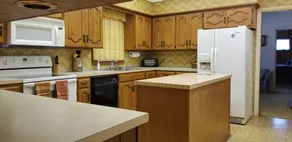 Spacious house with Wifi -- only 10 minutes from Hubbard Lake. - Image 5