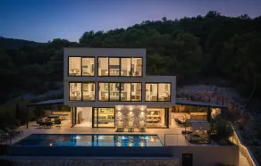 Luxurious home in Grad Vis - Image 4