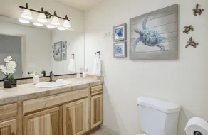 East Wenatchee Oasis 4BR, Pool, Hot Tub, Loop Trail - Image 4